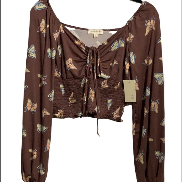 NWT•Butterfly peasant Long Sleeve juniors crop top - Picture 9 of 10